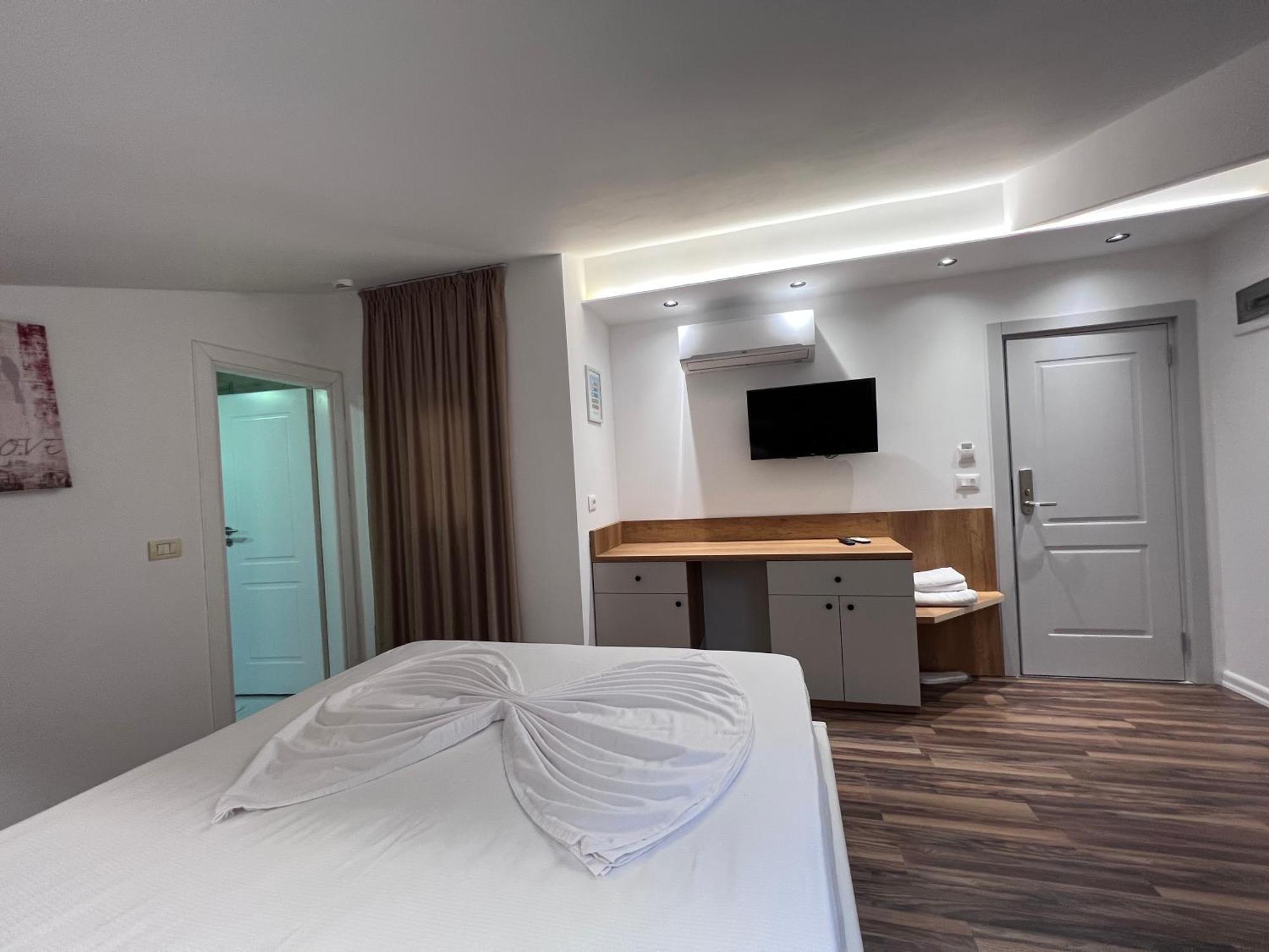 Hotel Colis Kamez Exteriör bild